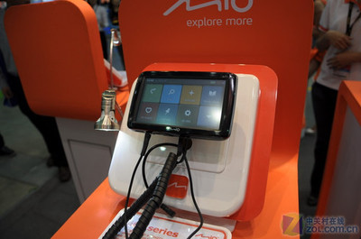 GPS支持HD輸出 美女展示Mio系列新品_中關村在線